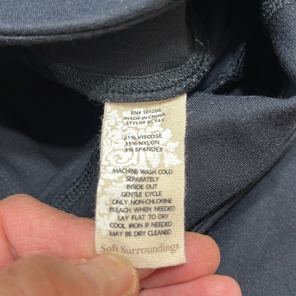 Soft Surroundings Black Leggings - Sz Petite Medium - Picture 6 of 8